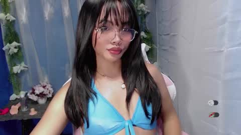 Snapshot of ella_fuma chatting on 29, 10, 2025 Ella online show from 29, 10, 2025