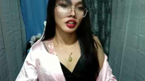 Snapshot of ella_fuma chatting on 15, 11, 2025 Ella online show from 15, 11, 2025