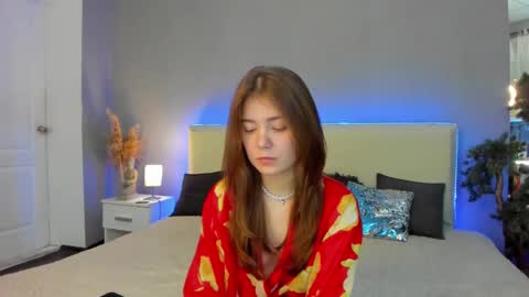 Ella Mayers online show from 23, 2, 2025