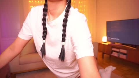ELLA OWEN online show from 17, 1, 2025
