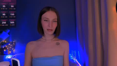 ellaamber online show from 8, 3, 2025
