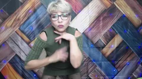 EllaBonito online show from 29, 9, 2025