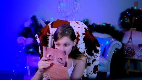 Ella online show from 15, 12, 2024