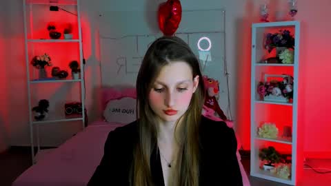 Ella online show from 27, 2, 2025