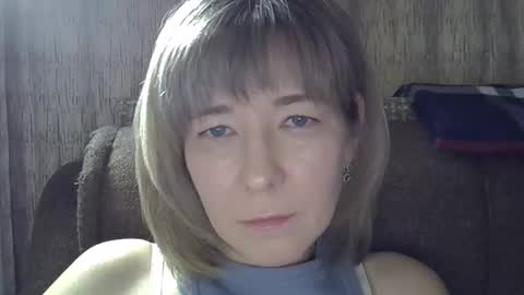 ellajohnsonx online show from 10, 2, 2025