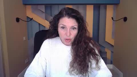 EllaLongs online show from 6, 2, 2026