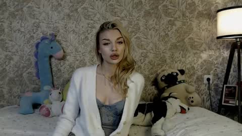 ellamilla online show from 21, 11, 2025