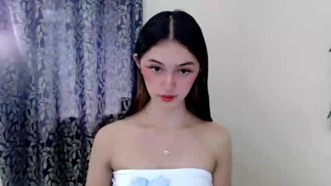ELLA online show from 15, 9, 2025
