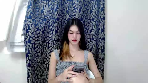 ELLA online show from 18, 9, 2025