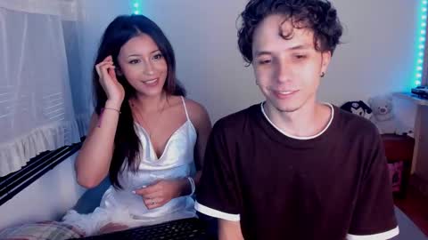 Snapshot of ellancain chatting on 8, 3, 2025 Ella and Cain online show from 8, 3, 2025