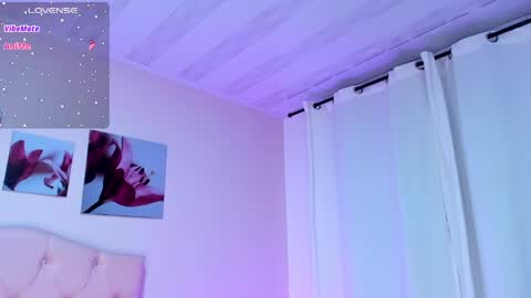 ellarosee_ online show from 5, 12, 2024