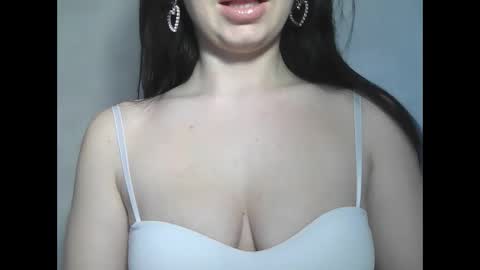 Snapshot of elle010843 chatting on 10, 2, 2025 elle010843 online show from 10, 2, 2025