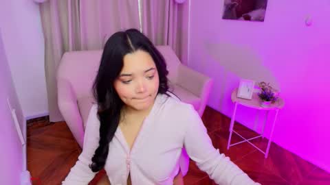 elli_snow online show from 11, 10, 2025