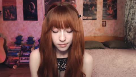 ellie_friendly online show from 10, 9, 2025