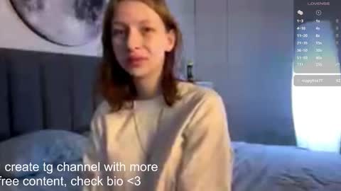 Snapshot of ellie_hollow chatting on 24, 10, 2025 Ellie online show from 24, 10, 2025