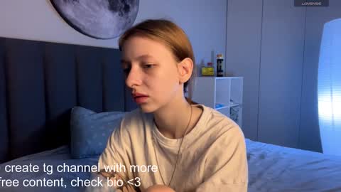 Snapshot of ellie_hollow chatting on 29, 10, 2025 Ellie online show from 29, 10, 2025