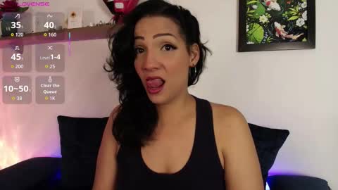 Snapshot of elliee1 chatting on 19, 2, 2026 elliee1 online show from 19, 2, 2026