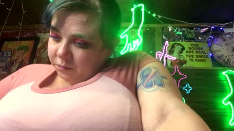 Ellie Louise online show from 18, 1, 2025