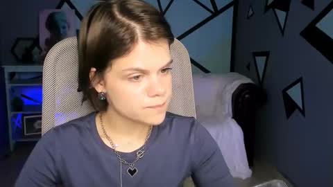 Snapshot of elliemurler chatting on 10, 10, 2025 elliemurler online show from 10, 10, 2025