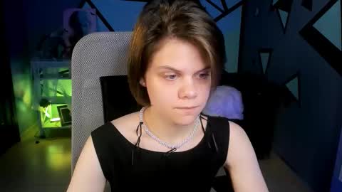 Snapshot of elliemurler chatting on 25, 10, 2025 elliemurler online show from 25, 10, 2025