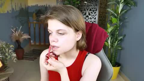 Snapshot of elliemurler chatting on 2, 11, 2025 elliemurler online show from 2, 11, 2025