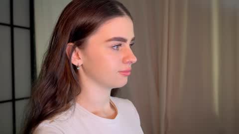 Snapshot of elliephant_ chatting on 26, 12, 2024 just Emily online show from 26, 12, 2024