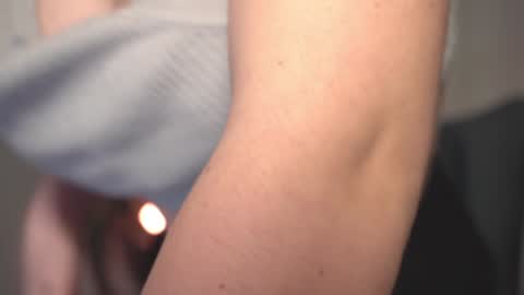 Snapshot of elliephant_ chatting on 13, 1, 2025 just Emily online show from 13, 1, 2025