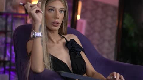 Ellie online show from 19, 9, 2025