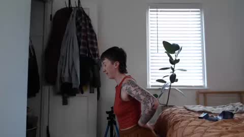 Ellie Rowyn online show from 24, 2, 2026