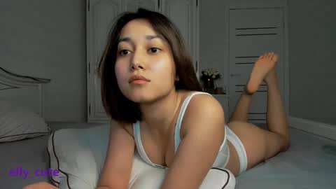 Elly Cute  online show from 3, 2, 2025