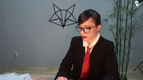 Snapshot of elly_fry chatting on 1, 3, 2025 Art Place online show from 1, 3, 2025