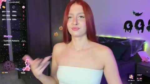Snapshot of ellypeach chatting on 22, 10, 2025 EllyPeach online show from 22, 10, 2025