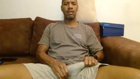 My name is Elmore. Please say hello I like to chat with you. If you have requests or dirty talk please use tip online show from 4, 3, 2025