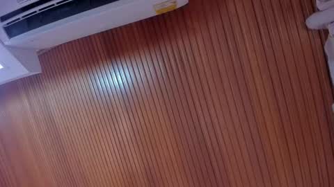 Elodie  online show from 26, 11, 2025