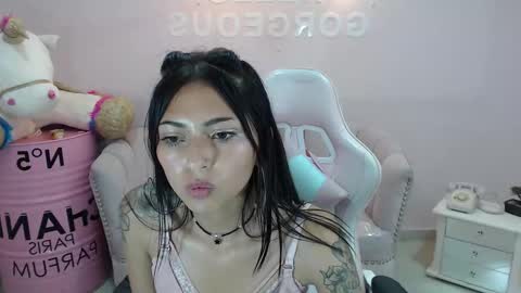 Elody  online show from 8, 2, 2025