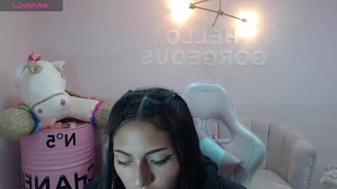 Elody  online show from 14, 2, 2025