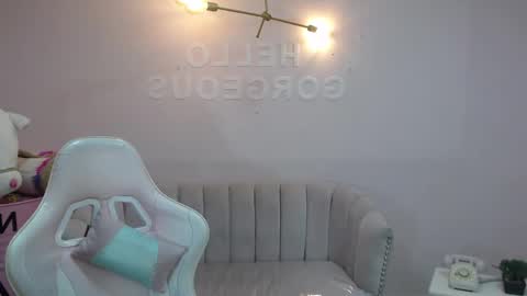 Elody  online show from 6, 3, 2025