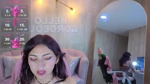 Elody  online show from 17, 10, 2025