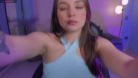 ELOISA OLIVERO online show from 24, 12, 2024