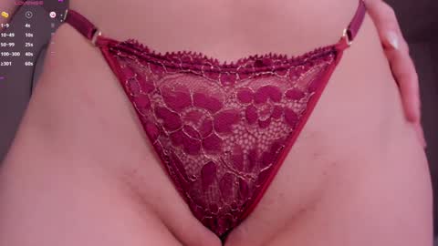 ELOISA OLIVERO online show from 28, 12, 2024