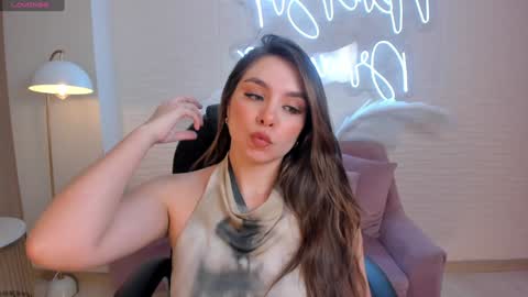 ELOISA OLIVERO online show from 12, 1, 2025