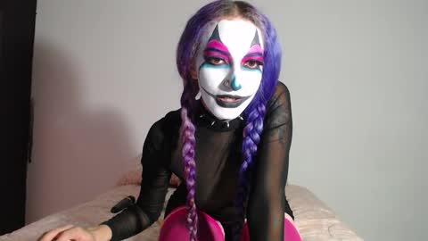 Snapshot of eloise_brown_ chatting on 9, 11, 2025 Chelsea Please help me to reach 100 thumbs up online show from 9, 11, 2025