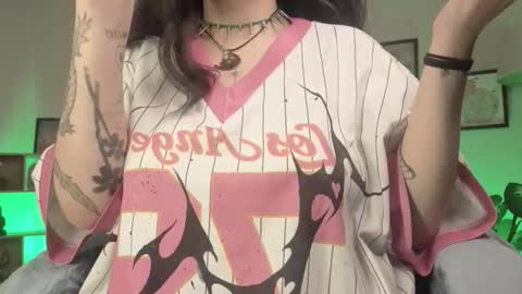 Eloise  . online show from 25, 11, 2025