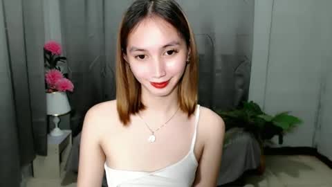 elora_charming online show from 10, 3, 2025