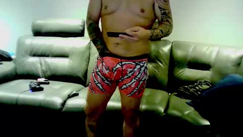 Snapshot of elpouto chatting on 6, 1, 2026 Elpouro online show from 6, 1, 2026