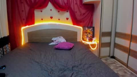 Elsa  online show from 10, 1, 2026