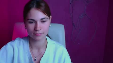 Snapshot of elsa_mur chatting on 9, 10, 2025 Elsa online show from 9, 10, 2025
