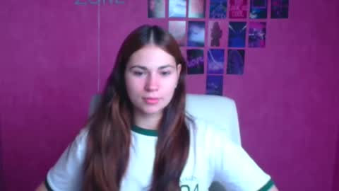 Snapshot of elsa_mur chatting on 3, 11, 2025 Elsa online show from 3, 11, 2025