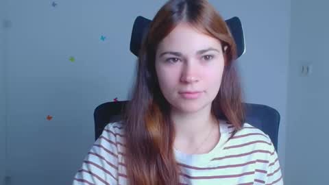 Snapshot of elsa_mur chatting on 4, 11, 2025 Elsa online show from 4, 11, 2025