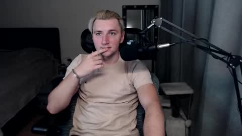 Elvin Vaenight online show from 7, 10, 2025
